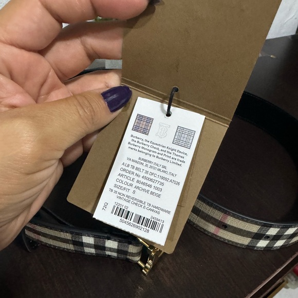 New condition Burberry Belt Size S
